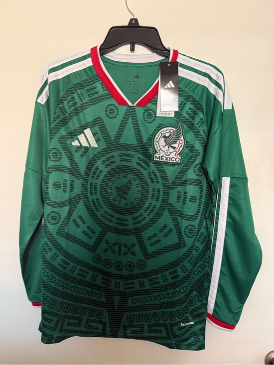 adidas Tops - NWT Adidas Green Mexico Aztec-Pattern Soccer Jersey with Red & White Trim.